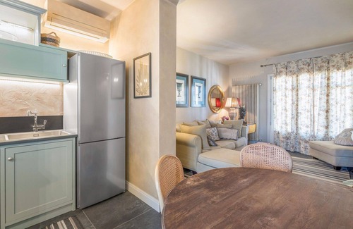 Lamporecchio Apartment | Lovely apartment for 4 guests with WIFI, pool, A/C, TV, balcony and panoramic view
