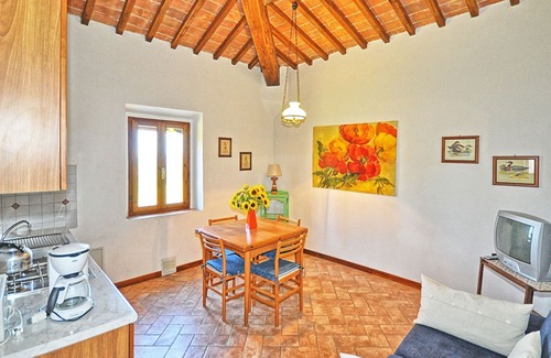 San Gimignano Apartment | Lovely apartment for 2 guests with pool, A/C, WIFI, TV, patio and panoramic view