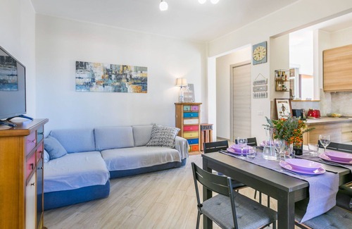 San Vincenzo Apartment | Lovely apartment for 6 people with WIFI, A/C, TV, balcony and parking