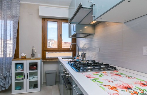 San Vincenzo Apartment | Lovely apartment for 6 people with WIFI, A/C, TV, balcony and parking
