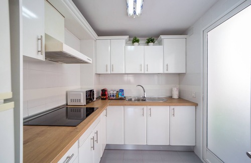La Trinidad Apartment | Lovely apartment with free parking