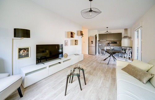 Merignac Apartment | Lovely apartment with garden and parking