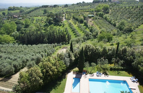 Montaione Apartment | Lovely apartment with A/C, pool, WIFI, TV, pets allowed and parking, close to San Gimignano
