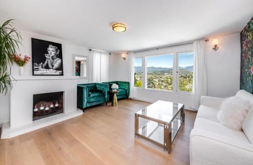 Adams Hill Apartment | Lovely apartment with stunning view