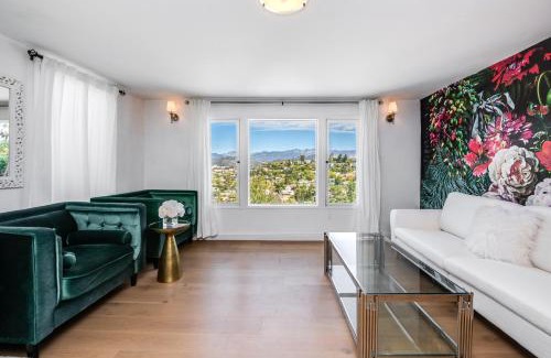 Adams Hill Apartment | Lovely apartment with stunning view