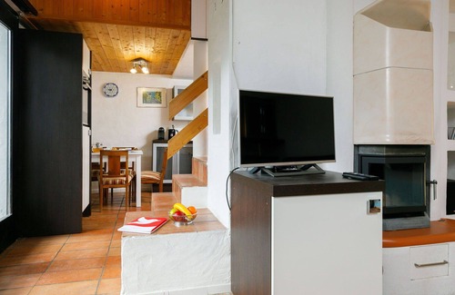 Capriasca Apartment | Lovely apartment with WIFI, pool, TV, patio, pets allowed, panoramic view and parking