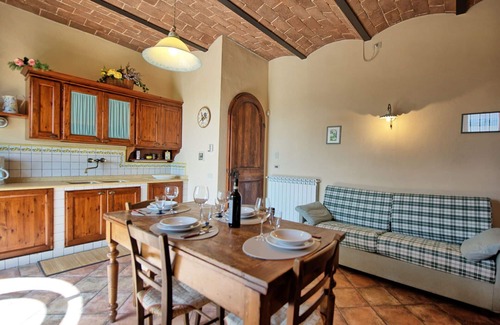 Tavarnelle Val di Pesa Apartment | Lovely apartment with WIFI, A/C, pool, panoramic view and parking, close to Greve In Chianti
