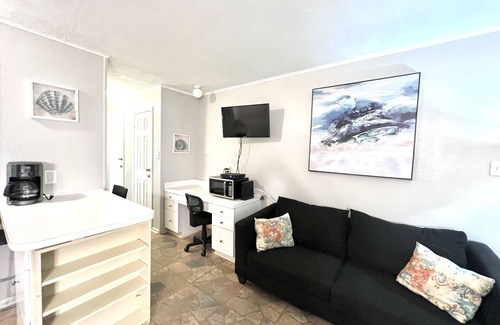 North Beach Condo | Lovely, beach view condo