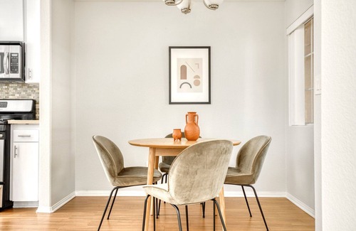 Beverly Grove Apartment | Lovely Beverly Hills 1BR near the Grove & Rodeo Drive, by Blueground
