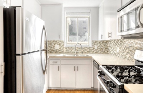 Beverly Grove Apartment | Lovely Beverly Hills 1BR near the Grove & Rodeo Drive, by Blueground