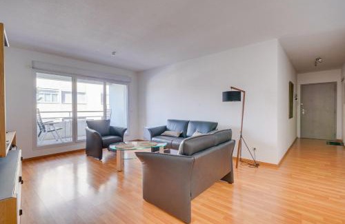 Bastide Apartment | Lovely Bordeaux flat with parking