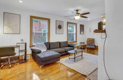 Waverly House | Lovely Bright Lansing Home 3BR/2BA