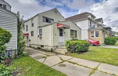 Buffalo House | Lovely Buffalo Home, 21 Mi to Niagara Falls