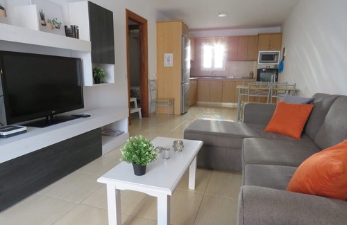Playa del Ingles House | Lovely bungalow with 2 bedrooms, spacious terrace and bbq