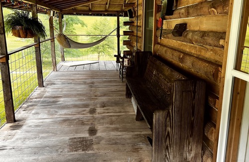 Weaverville Cabin | Lovely cabin on 136acre, 13 Miles from North Asheville. 6 miles from BR Parkway