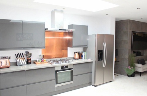 Upper Town House | Lovely Central Bath House- w/Parking (CG)