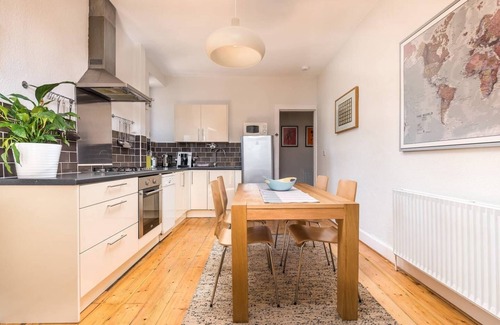 Edinburgh Apartment | Lovely central Edinburgh apartment