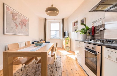 Edinburgh Apartment | Lovely central Edinburgh apartment