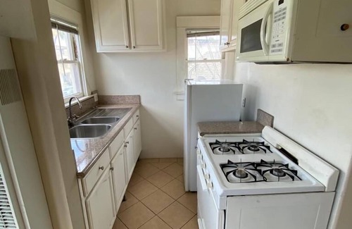 Downtown Long Beach Condo | Lovely Condo by the beach