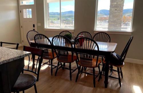 Garden City Apartment | Lovely Condo! W/free recreational vehicle parking