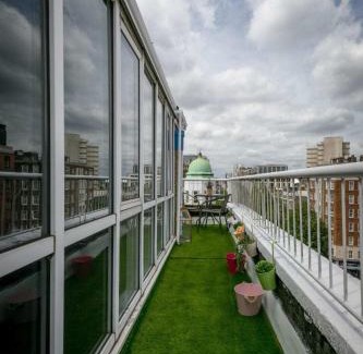 City of Westminster Apartment | Lovely & Cosy 2BR 2Bath 'Penthouse' Steps to Hyde P
