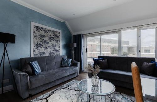 City of Westminster Apartment | Lovely & Cosy 2BR 2Bath 'Penthouse' Steps to Hyde P