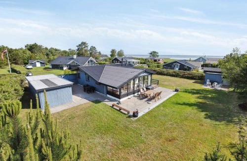Helberskov Strand House | Lovely Cottage Close To The Water