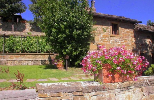 Cortona House | Lovely Cottage in Cortona with Pool and Stunning Views