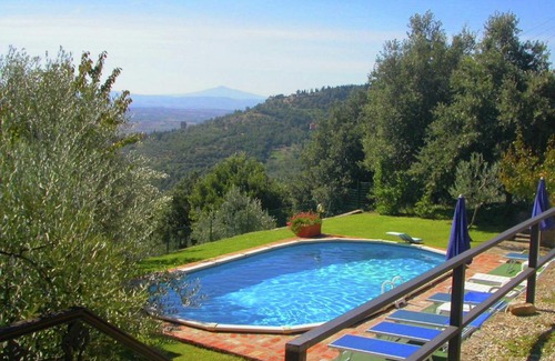 Cortona House | Lovely Cottage in Cortona with Pool and Stunning Views