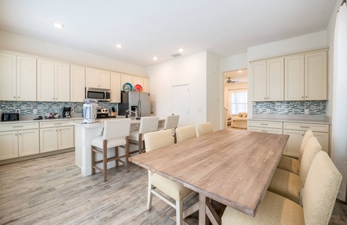 West Kissimmee Cottage | Lovely Cottage near Disney with Margaritaville Resort Access - 3059PI