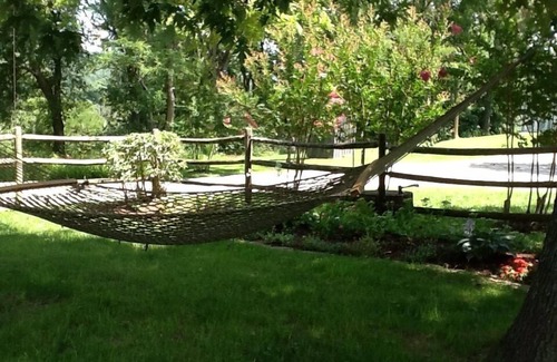 Wesley House | Lovely Country Guesthouse - Sleeps 6