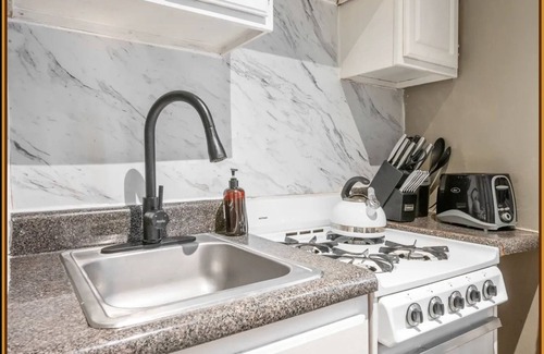 Central Park West Apartment | Lovely & Cozy 1BR in Prime UWS Location!