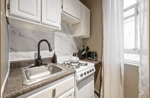 Central Park West Apartment | Lovely & Cozy 1BR in Prime UWS Location!