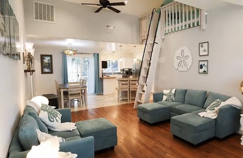 Brookings House | Lovely Craftsman Beach House in downtown, close to everything!