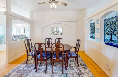 North Bend House | Lovely downtown getaway near the beach with gas grill, furnished patio & WiFi