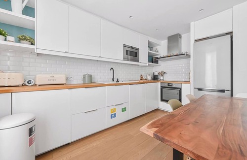 Vincennes Apartment | Lovely Duplex Near Château/Paris/Disney