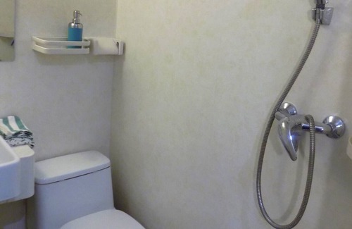 Gamston House | Lovely En-suite Room very close to Uni