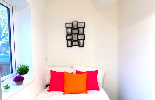 Gamston House | Lovely En-suite Room very close to Uni