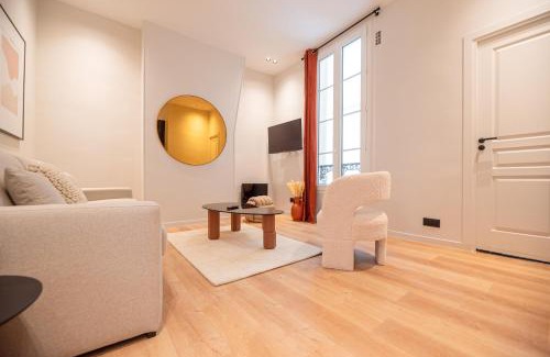 Saint-Merri Apartment | Lovely Flat in the marais