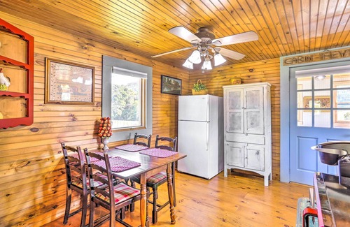 Flat Rock Cabin | Lovely Flat Rock Cabin from 1905 w/Fireplace