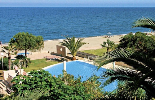 Santa-Lucia-di-Moriani Apartment | Lovely apartment for 6 people with A/C, internet, pool, TV, pets allowed and parking