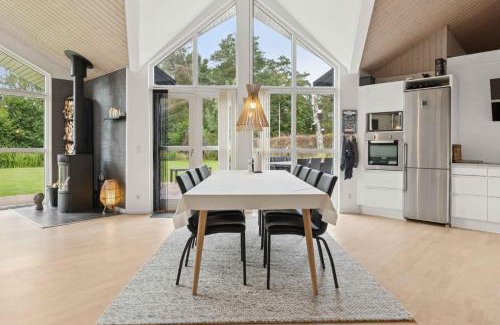 Helberskov Strand House | Lovely Holiday Home In Helberskov