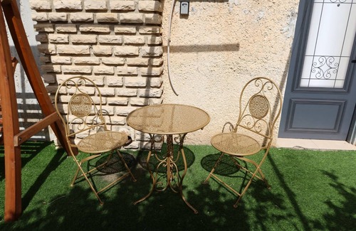 Safed Apartment | Lovely holiday unit (studio)