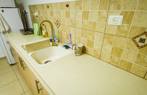 Safed Apartment | Lovely holiday unit (studio)