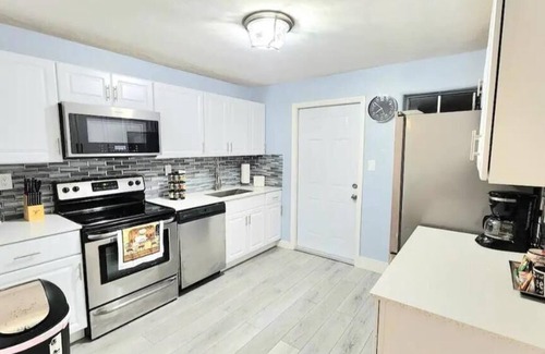 Port Orange House | Lovely home 5 minutes Daytona Beach