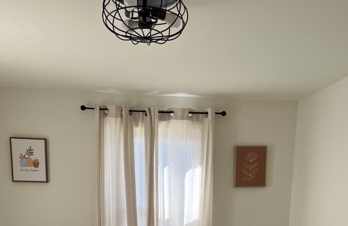 East Haven House | Lovely home away from Home, 5 minutes from Yale Campus and Downtow NH