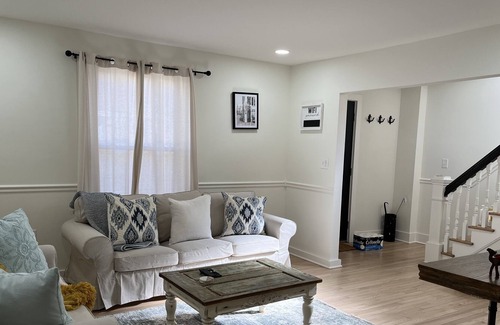 East Haven House | Lovely home away from Home, 5 minutes from Yale Campus and Downtow NH