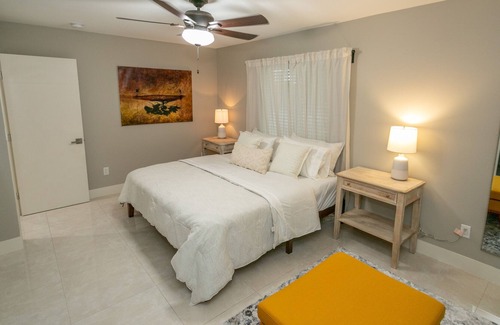 Ludlam House | Lovely home, close to all principal Highways, Shopping Centers and Hospitals.