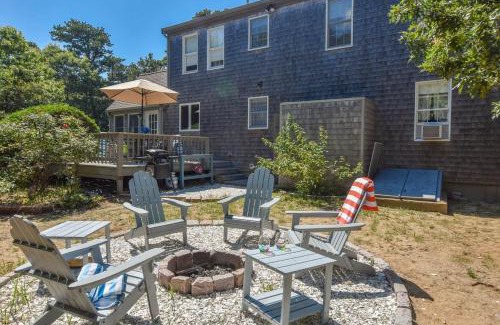 Eastham House | Lovely Home Close to Bike Bath and Beach