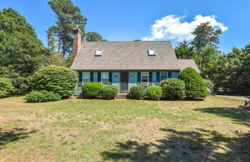 Eastham House | Lovely Home Close to Bike Bath and Beach